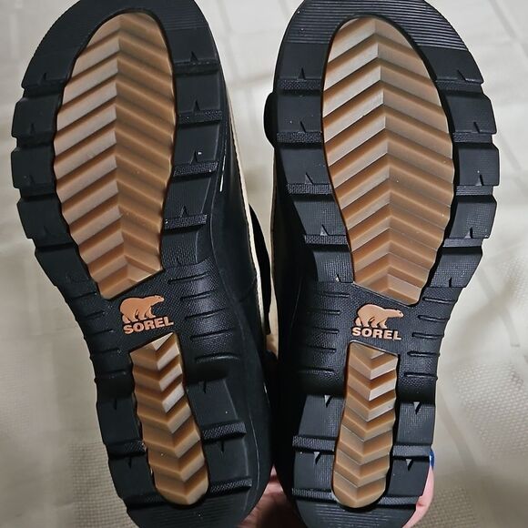 Sorel Kid's Girl Tan Winter Boots - Picture 7 of 16